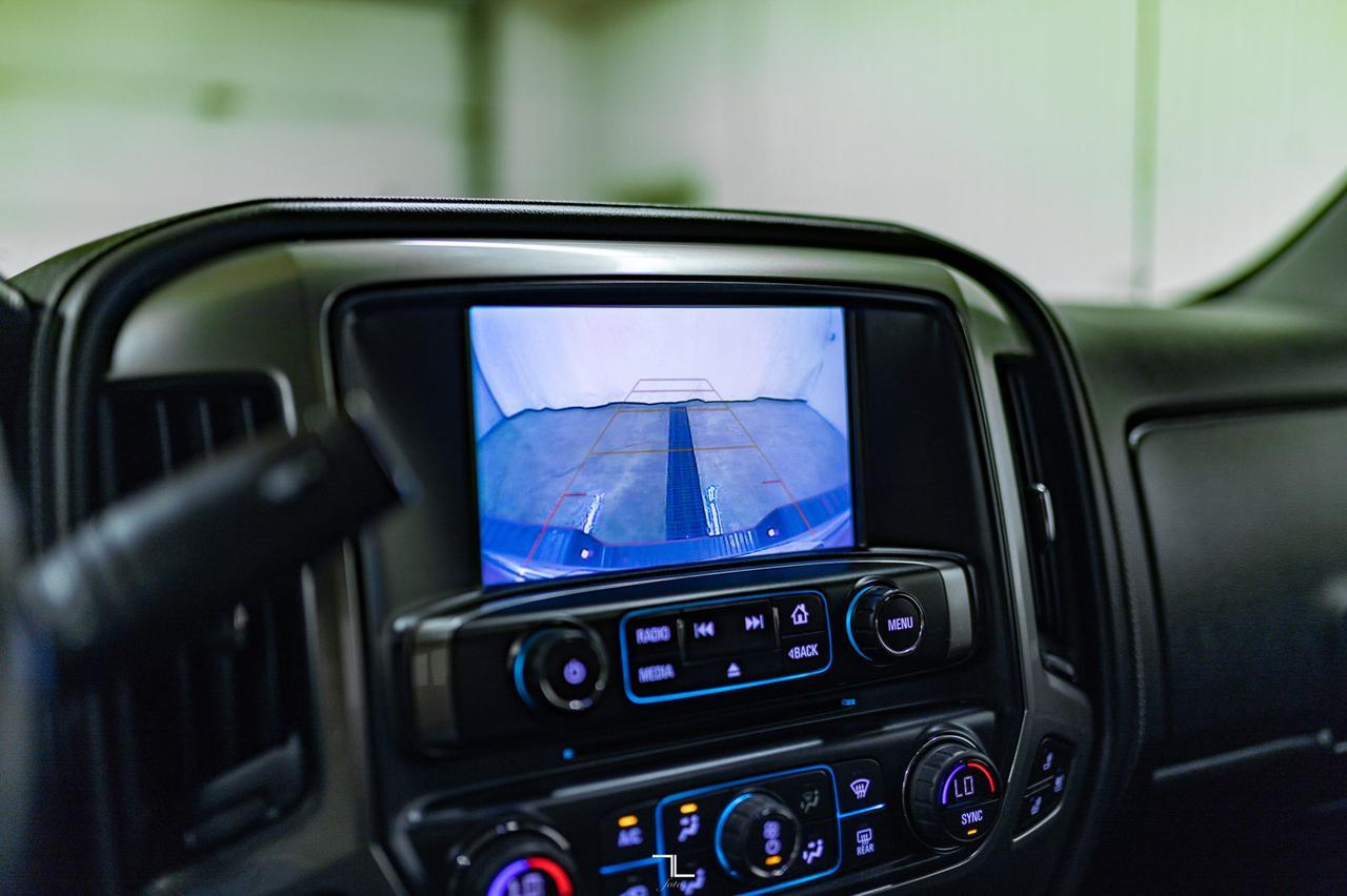 2018 Chevrolet Silverado 1500 4x4 Crew Cab LTZ Leather Roof Nav Red Deer AB