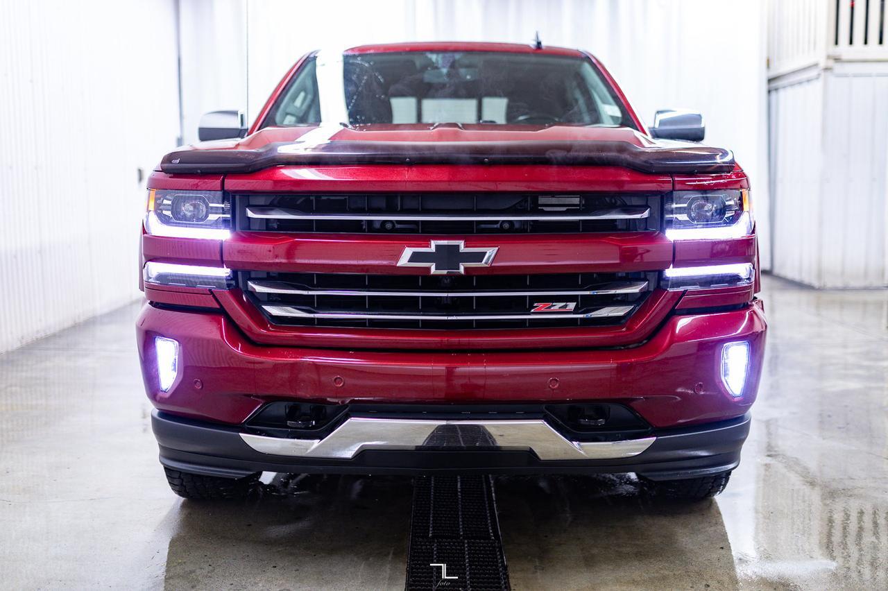 2018 Chevrolet Silverado 1500 4x4 Crew Cab LTZ Leather Roof Nav Red Deer AB