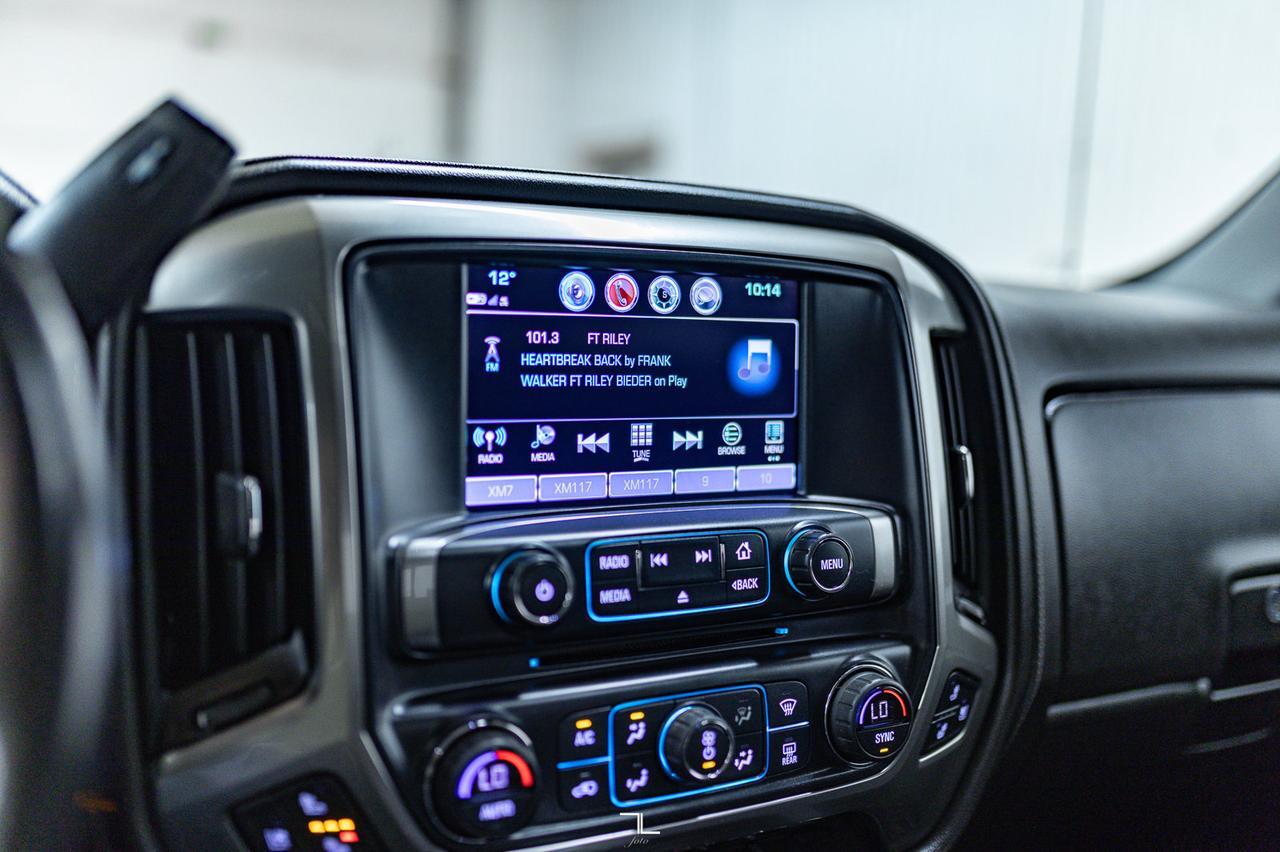 2018 Chevrolet Silverado 1500 4x4 Crew Cab LTZ Leather Roof Nav Red Deer AB