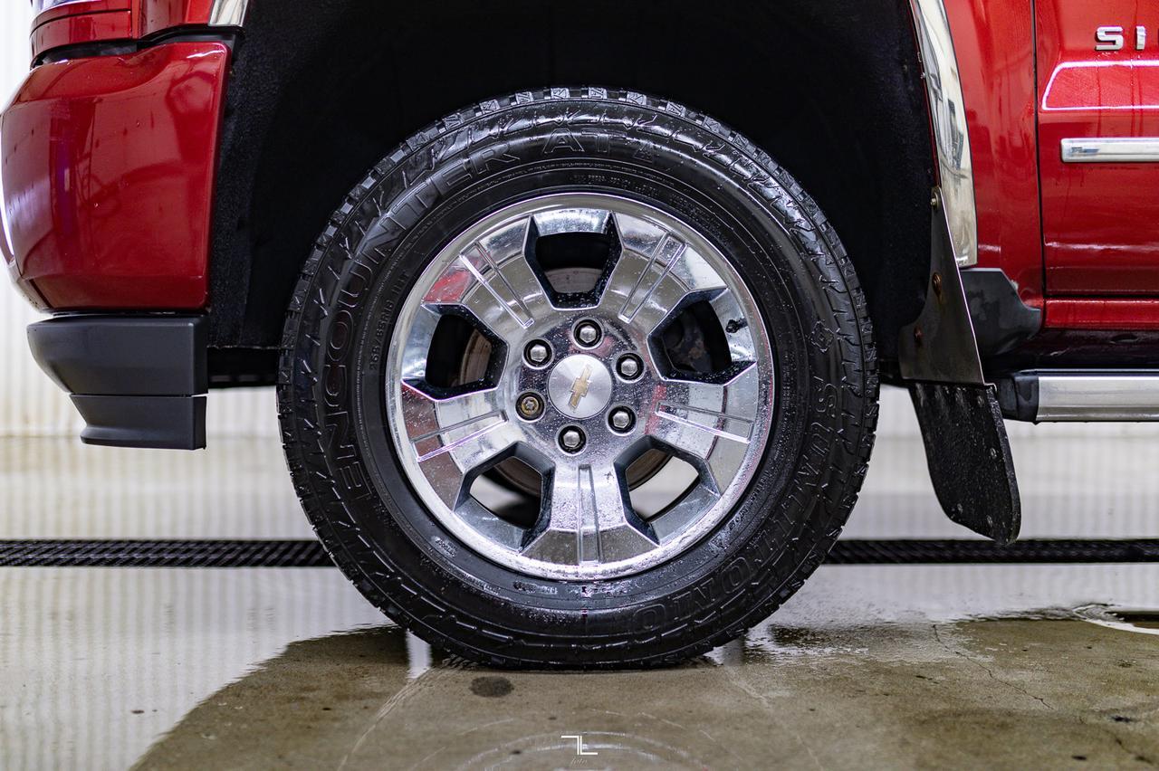 2018 Chevrolet Silverado 1500 4x4 Crew Cab LTZ Leather Roof Nav Red Deer AB