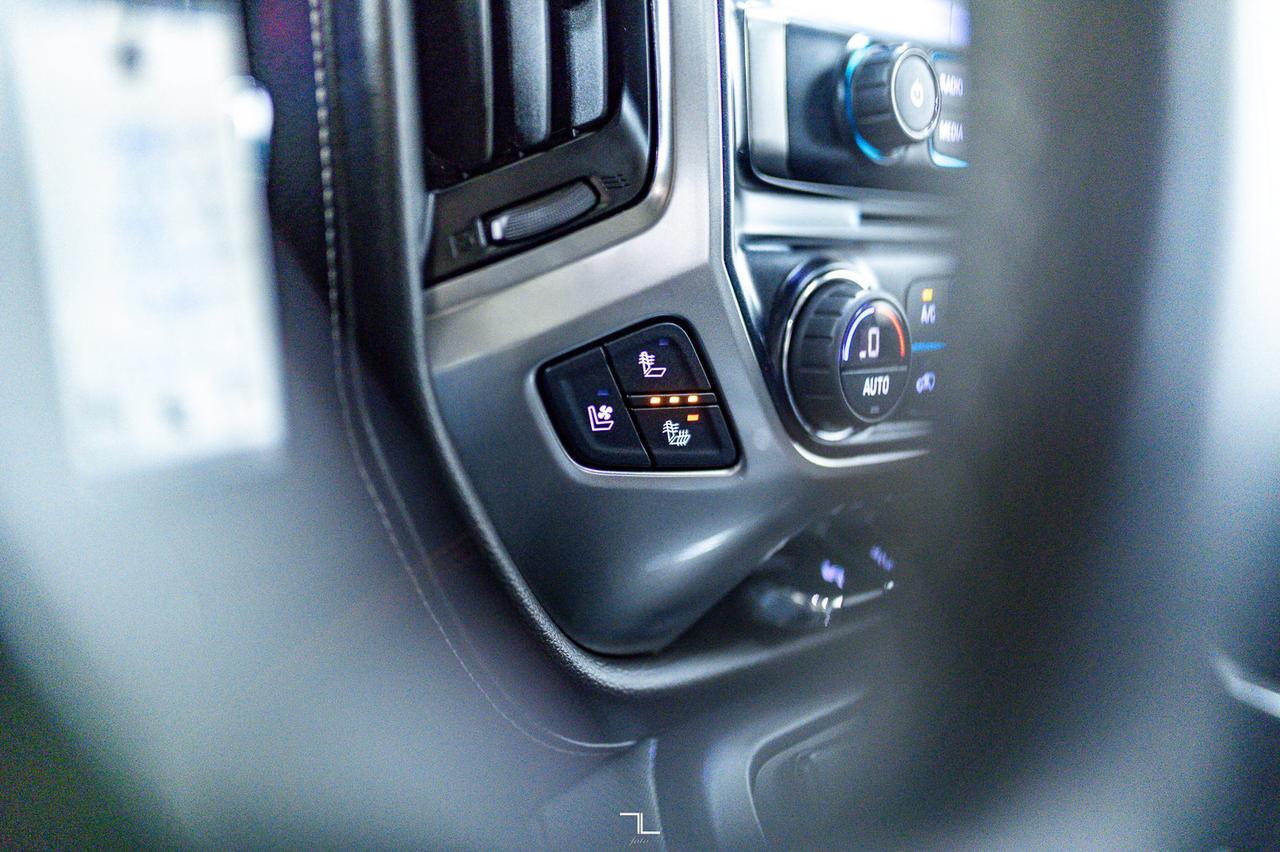 2018 Chevrolet Silverado 1500 4x4 Crew Cab LTZ Leather Roof Nav Red Deer AB