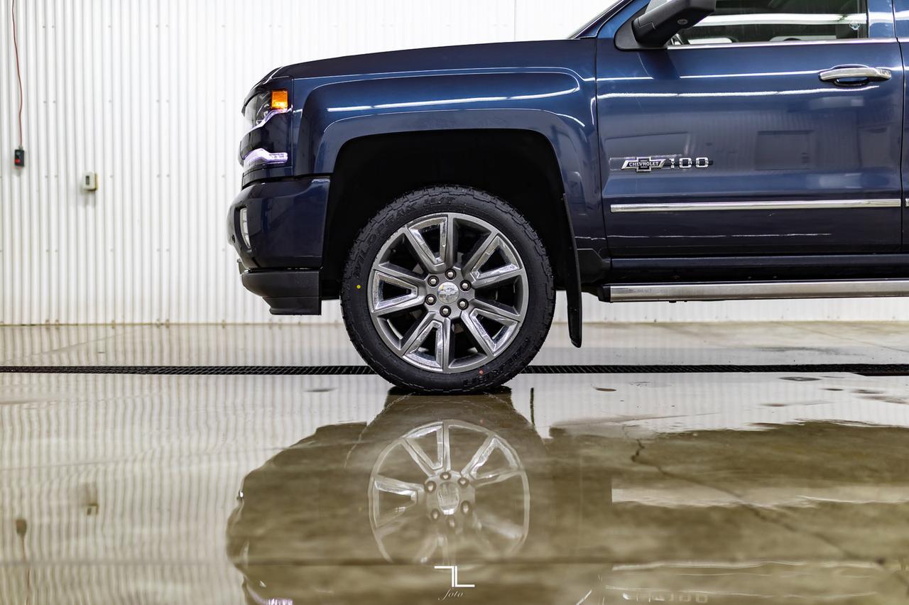 2018 Chevrolet Silverado 1500 4x4 Crew Cab LTZ Z71 100 Year Edition Leather Roof Nav Red Deer AB