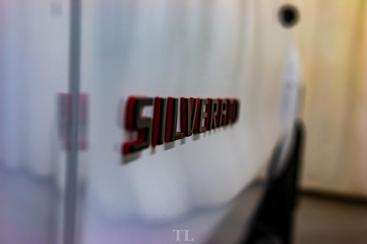 2018 Chevrolet Silverado 1500 4x4 Crew Cab LTZ Z71 4&quot; Lift Wheels Leather Roof Nav Red Deer AB