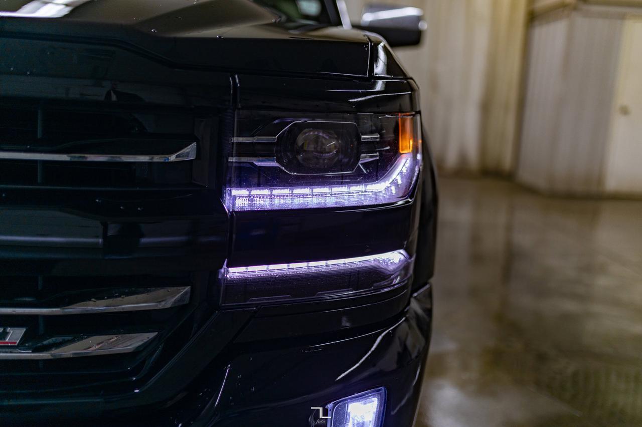 2018 Chevrolet Silverado 1500 4x4 Crew Cab LTZ Z71 GFX Leather Roof Red Deer AB