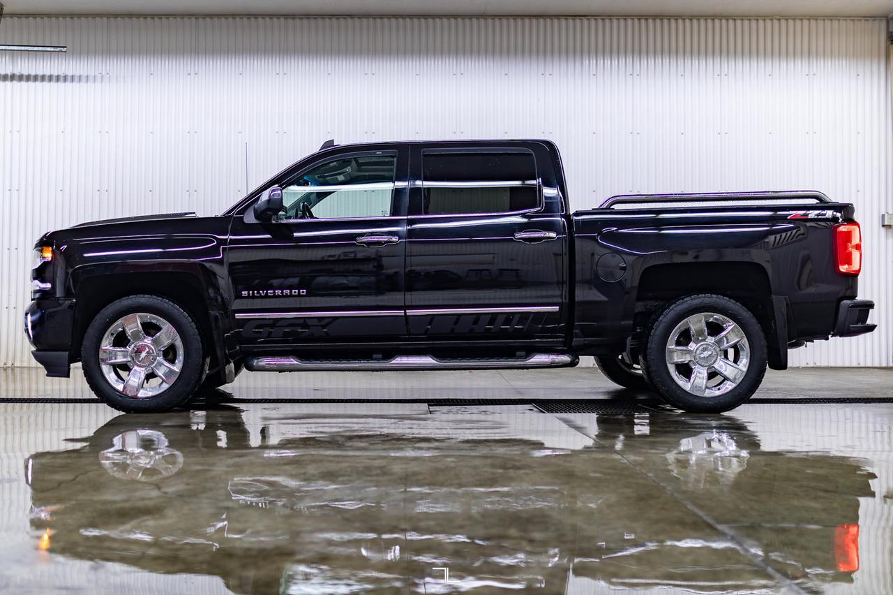 2018 Chevrolet Silverado 1500 4x4 Crew Cab LTZ Z71 GFX Leather Roof Red Deer AB