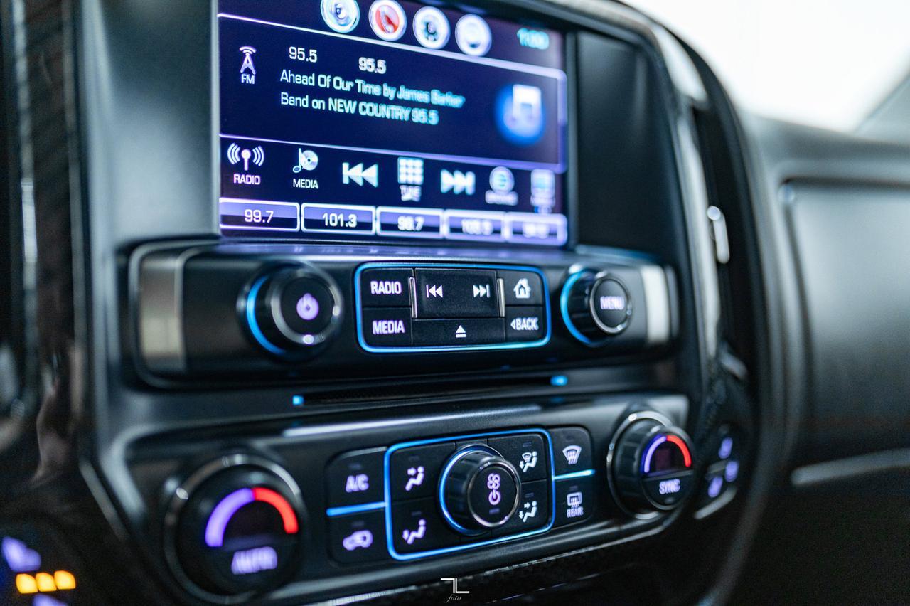 2018 Chevrolet Silverado 1500 4x4 Crew Cab LTZ Z71 GFX Leather Roof Red Deer AB