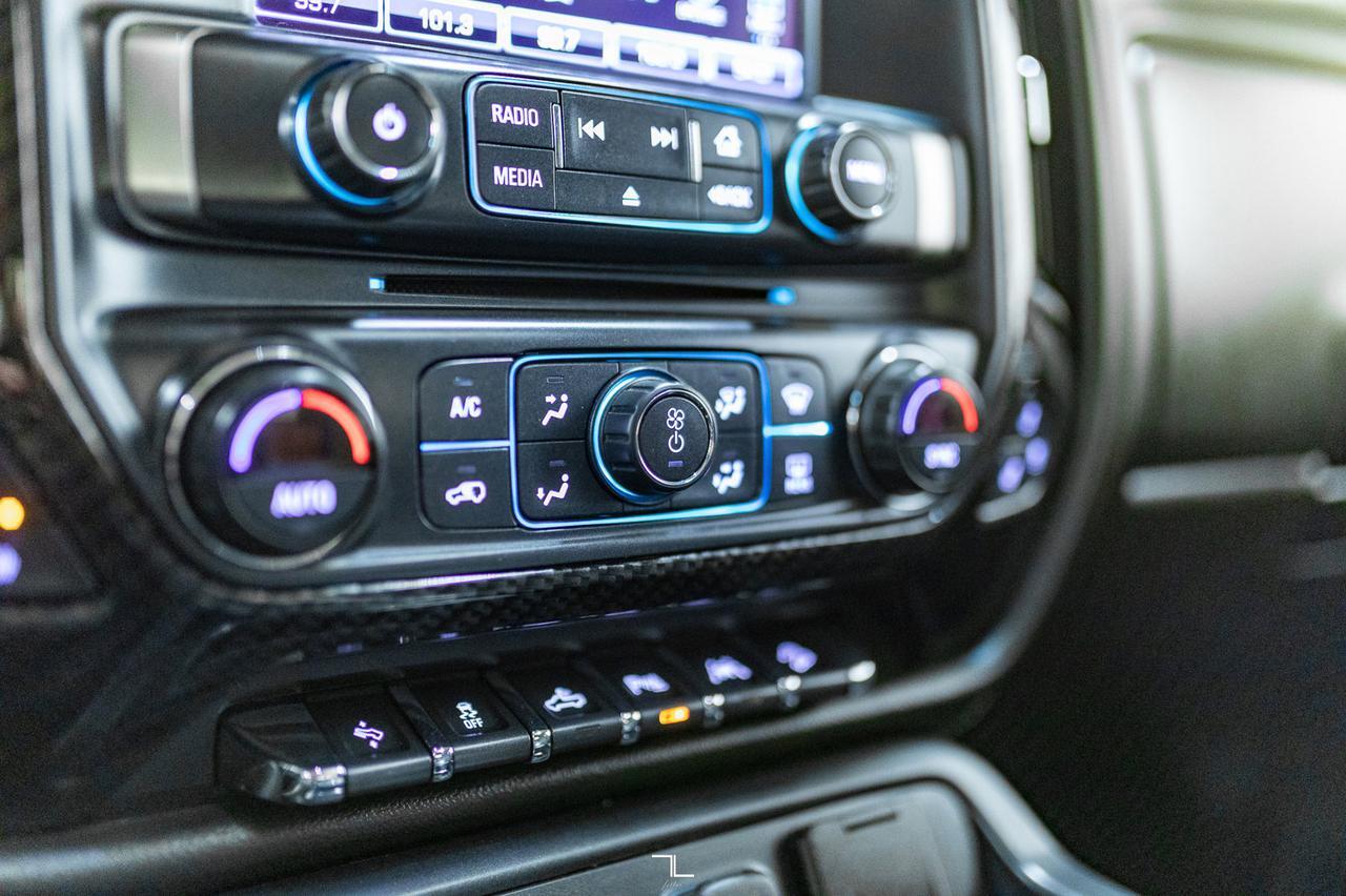 2018 Chevrolet Silverado 1500 4x4 Crew Cab LTZ Z71 GFX Leather Roof Red Deer AB