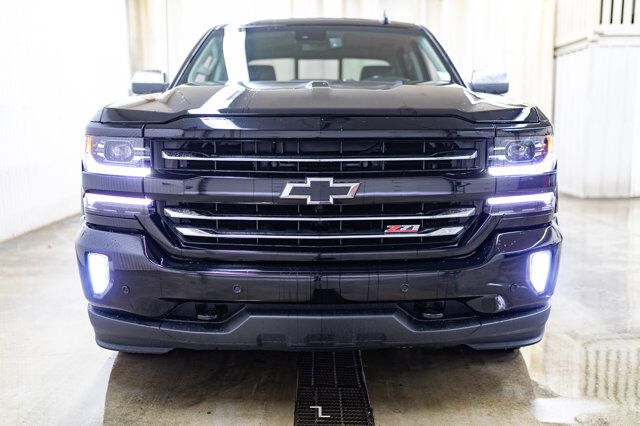 2018 Chevrolet Silverado 1500 4x4 Crew Cab LTZ Z71 GFX Leather Roof Red Deer AB
