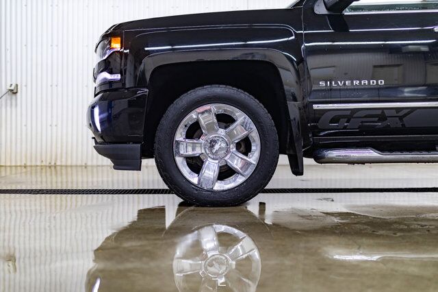 2018 Chevrolet Silverado 1500 4x4 Crew Cab LTZ Z71 GFX Leather Roof Red Deer AB