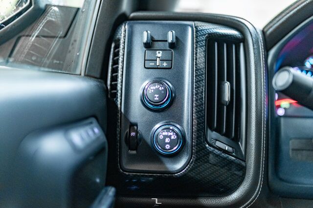 2018 Chevrolet Silverado 1500 4x4 Crew Cab LTZ Z71 GFX Leather Roof Red Deer AB