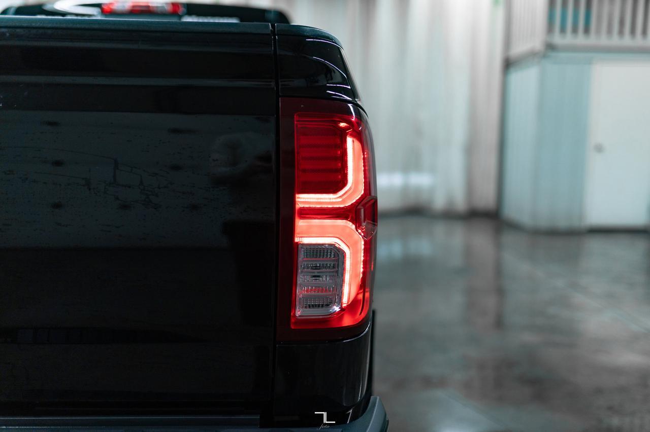 2018 Chevrolet Silverado 1500 4x4 Crew Cab LTZ Z71 Leather Roof BCam Red Deer AB