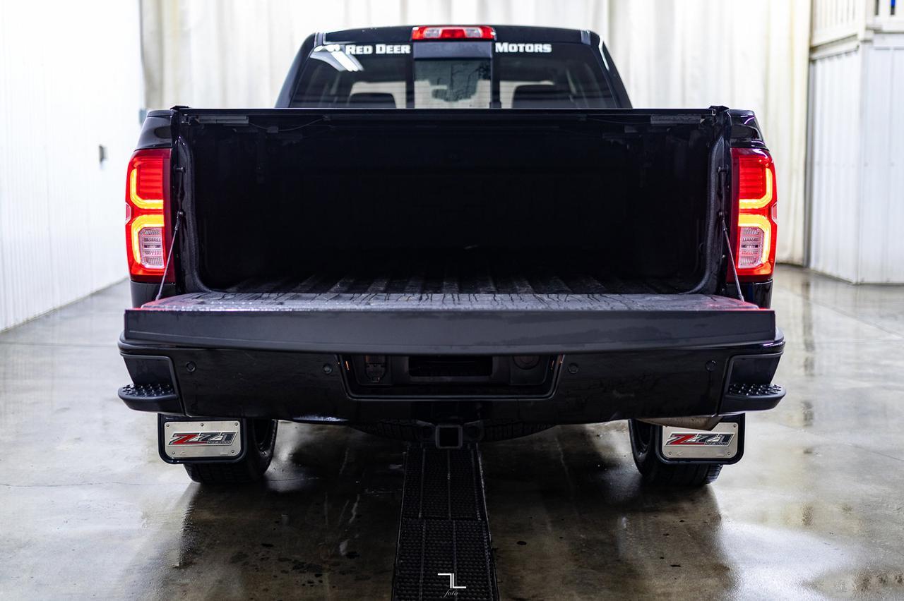 2018 Chevrolet Silverado 1500 4x4 Crew Cab LTZ Z71 Leather Roof BCam Red Deer AB