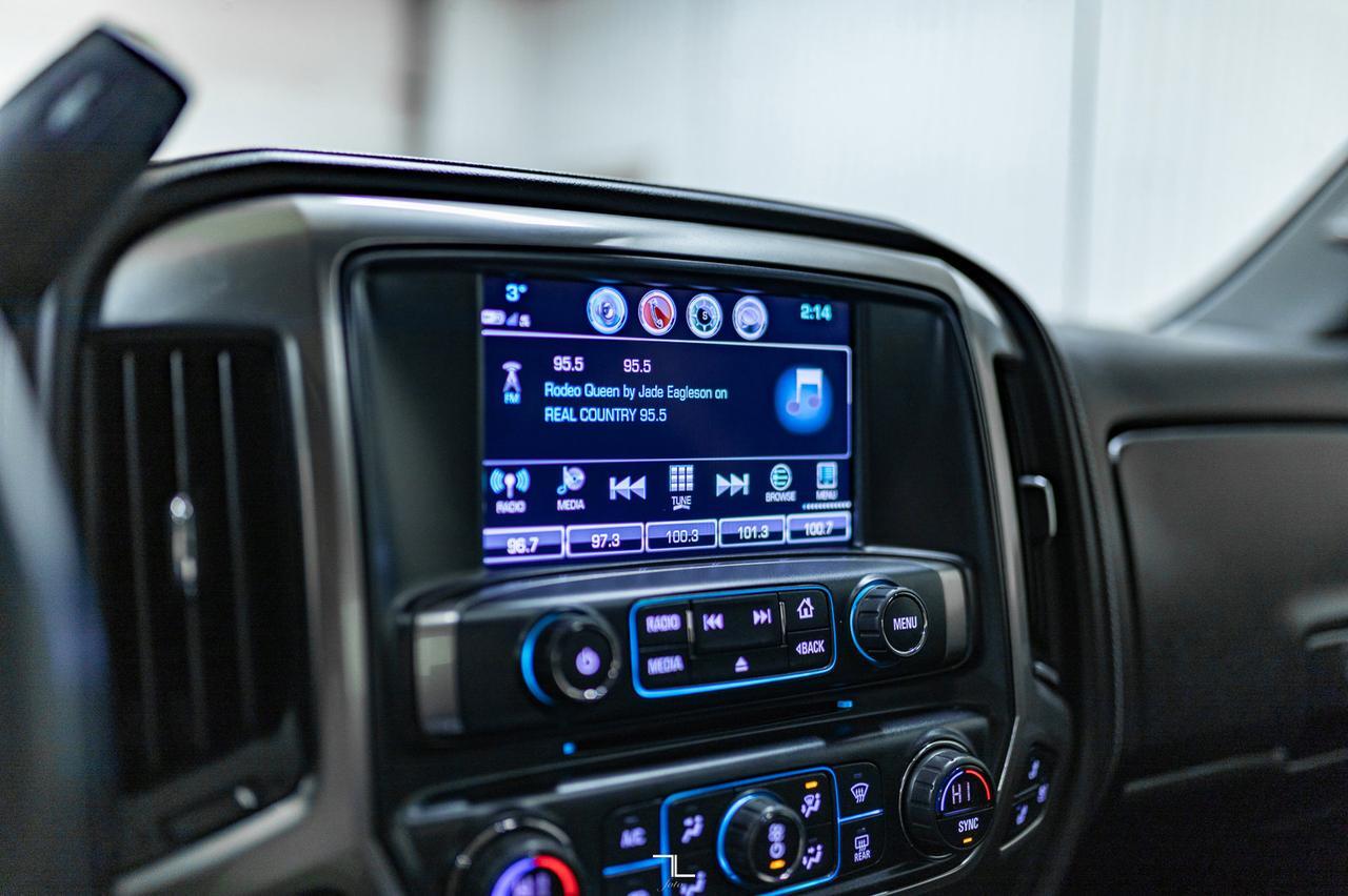 2018 Chevrolet Silverado 1500 4x4 Crew Cab LTZ Z71 Leather Roof BCam Red Deer AB
