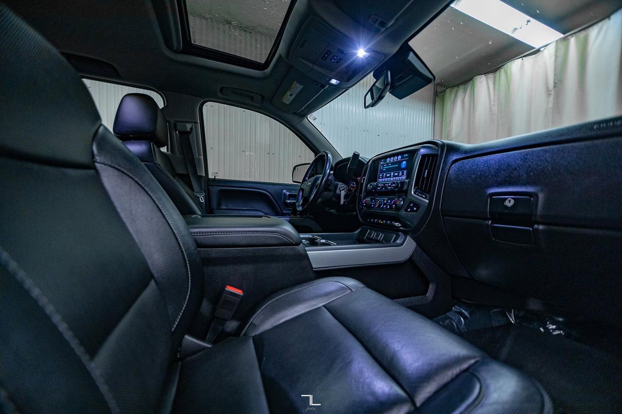 2018 Chevrolet Silverado 1500 4x4 Crew Cab LTZ Z71 Leather Roof BCam Red Deer AB