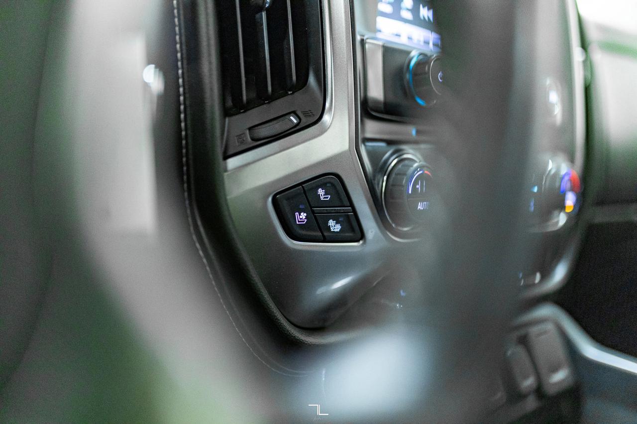 2018 Chevrolet Silverado 1500 4x4 Crew Cab LTZ Z71 Leather Roof BCam Red Deer AB