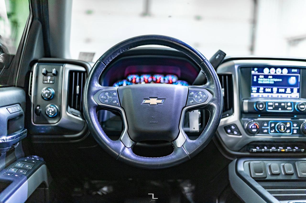 2018 Chevrolet Silverado 1500 4x4 Crew Cab LTZ Z71 Leather Roof BCam Red Deer AB