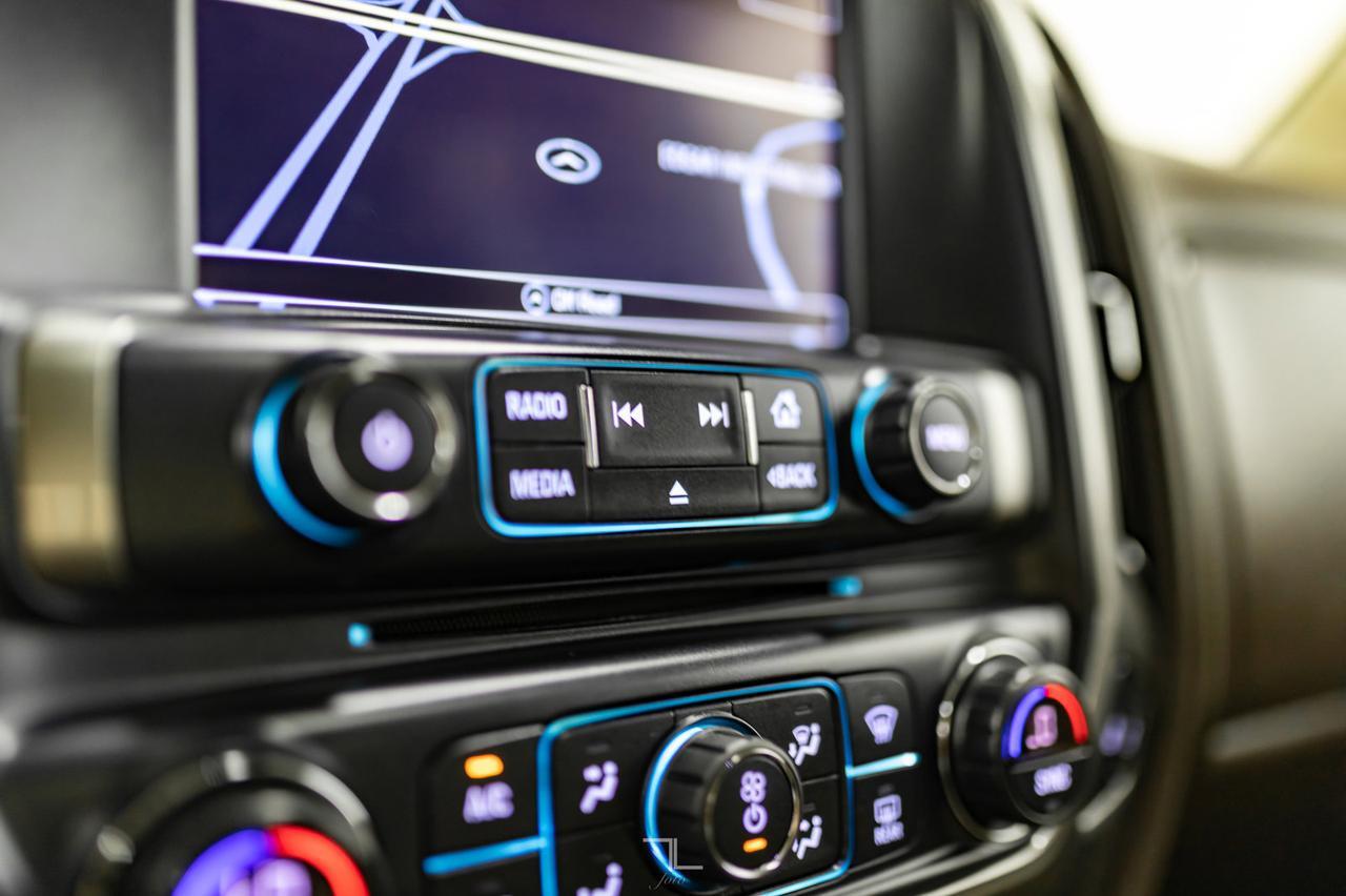 2018 Chevrolet Silverado 1500 4x4 Crew Cab LTZ  Z71 Leather Roof Nav 22" Wheels Red Deer AB