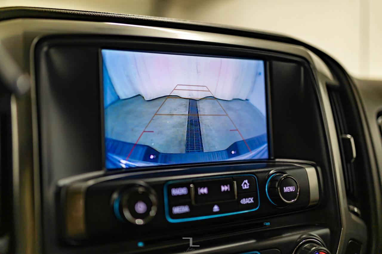 2018 Chevrolet Silverado 1500 4x4 Crew Cab LTZ  Z71 Leather Roof Nav 22" Wheels Red Deer AB