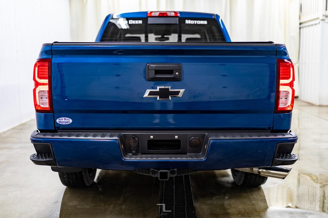 2018 Chevrolet Silverado 1500 4x4 Crew Cab LTZ  Z71 Leather Roof Nav 22" Wheels Red Deer AB