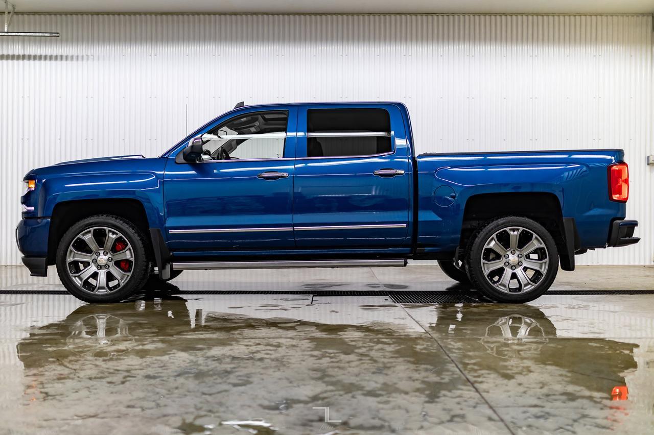 2018 Chevrolet Silverado 1500 4x4 Crew Cab LTZ  Z71 Leather Roof Nav 22" Wheels Red Deer AB