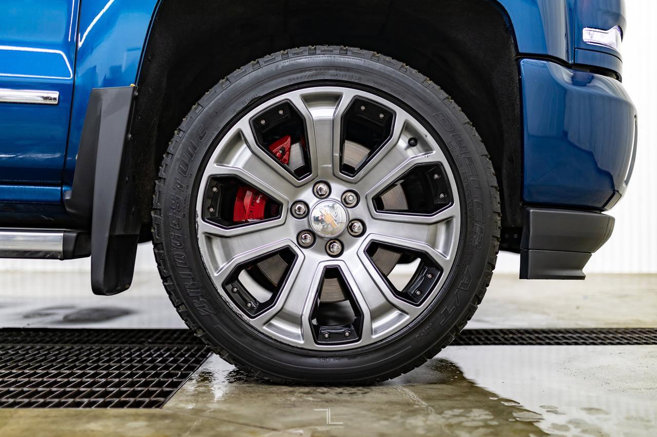 2018 Chevrolet Silverado 1500 4x4 Crew Cab LTZ  Z71 Leather Roof Nav 22" Wheels Red Deer AB