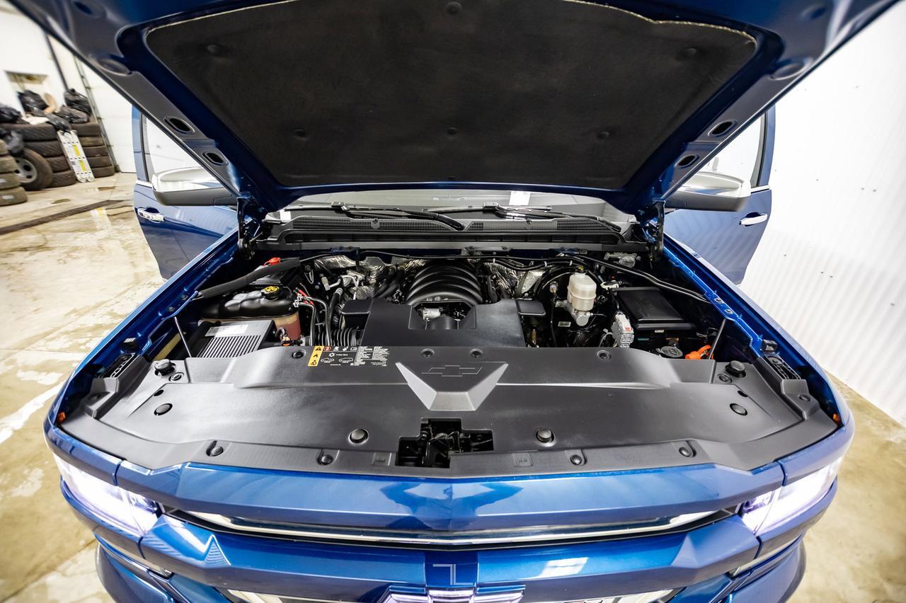 2018 Chevrolet Silverado 1500 4x4 Crew Cab LTZ  Z71 Leather Roof Nav 22" Wheels Red Deer AB