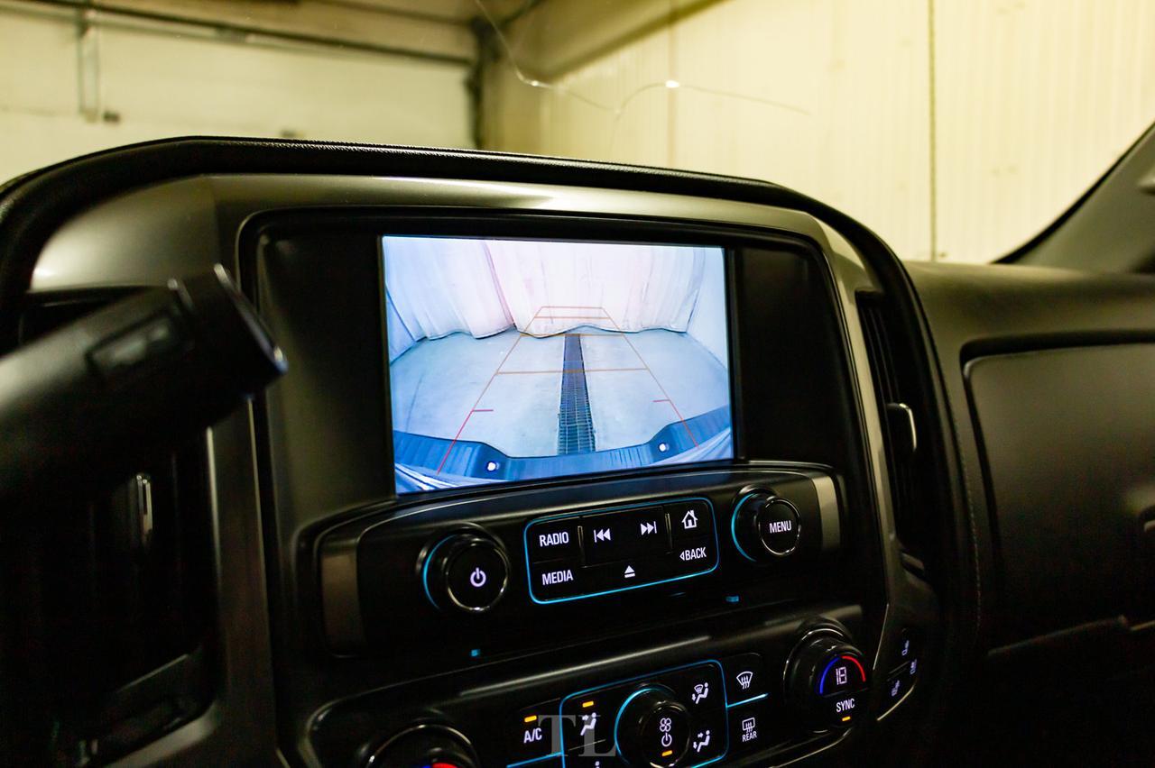 2018 Chevrolet Silverado 1500 4x4 Crew Cab LTZ Z71 Leather Roof Nav BCam Red Deer AB