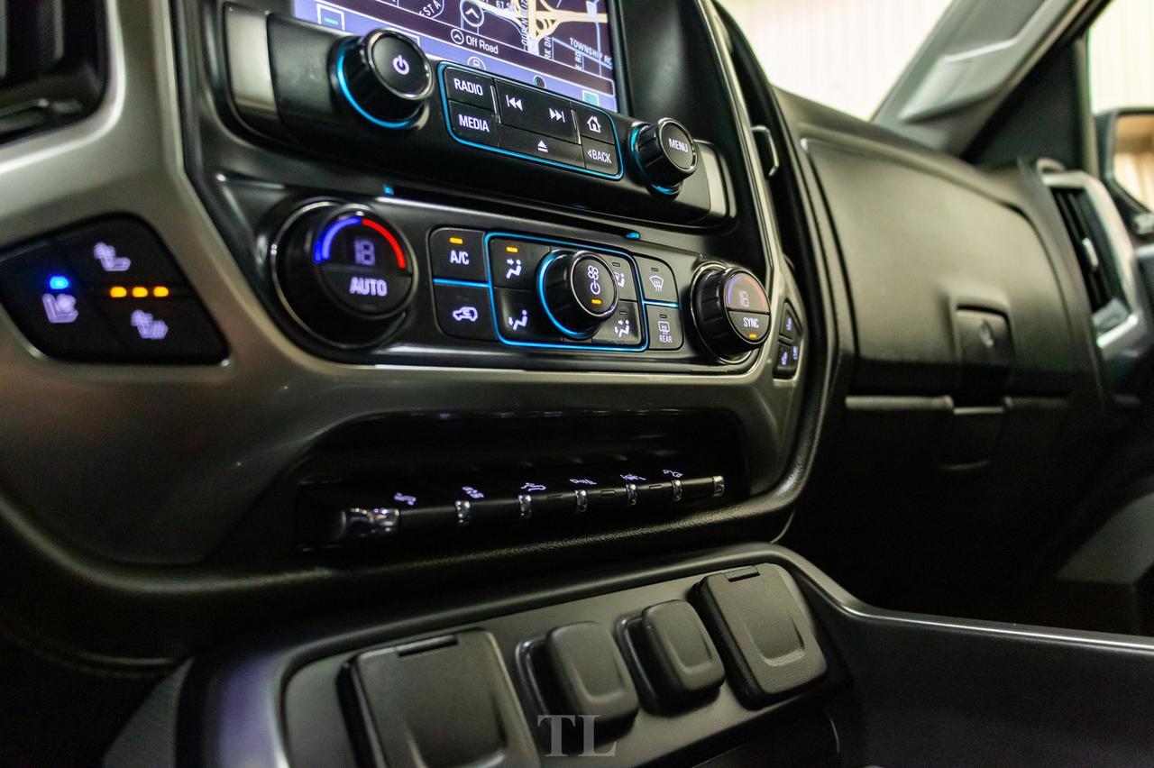 2018 Chevrolet Silverado 1500 4x4 Crew Cab LTZ Z71 Leather Roof Nav BCam Red Deer AB