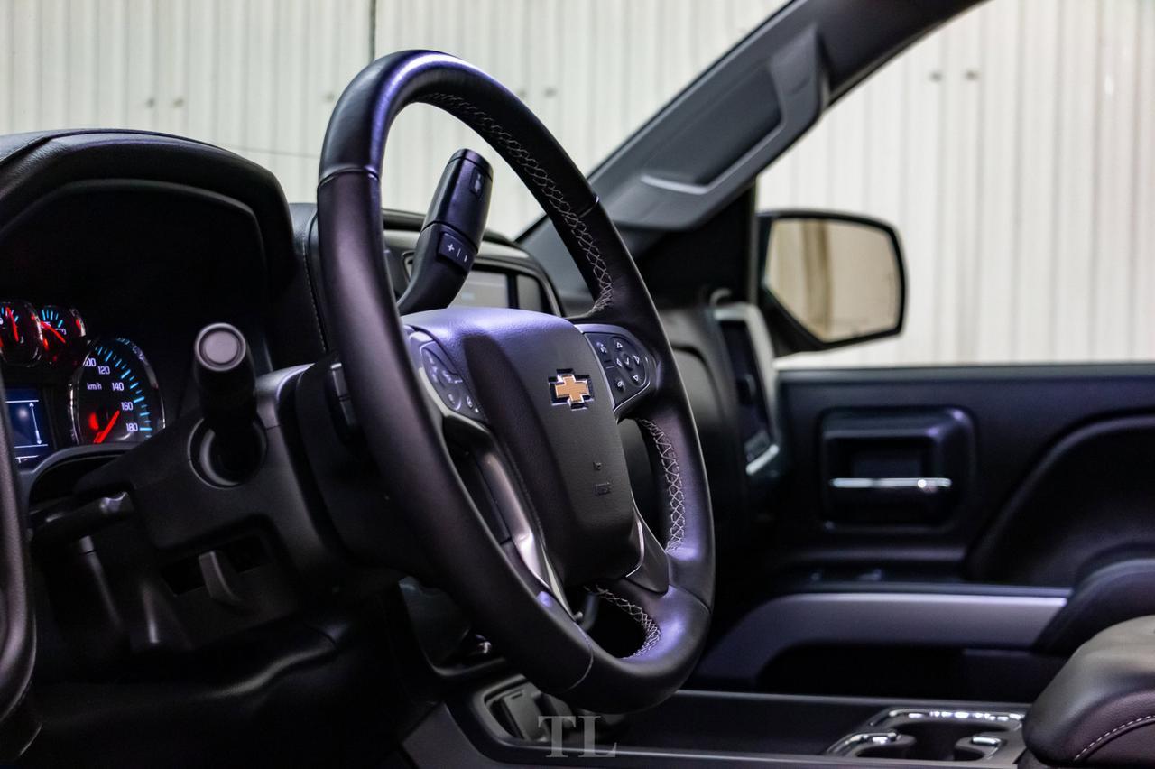 2018 Chevrolet Silverado 1500 4x4 Crew Cab LTZ Z71 Leather Roof Nav BCam Red Deer AB