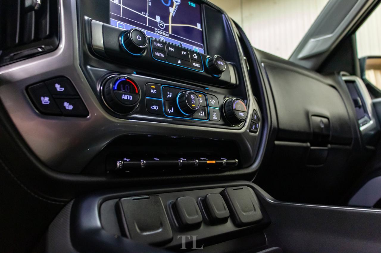 2018 Chevrolet Silverado 1500 4x4 Crew Cab LTZ Z71 Leather Roof Nav BCam Red Deer AB