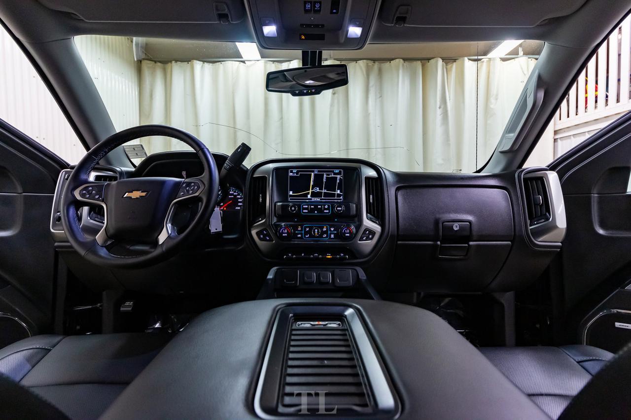 2018 Chevrolet Silverado 1500 4x4 Crew Cab LTZ Z71 Leather Roof Nav BCam Red Deer AB