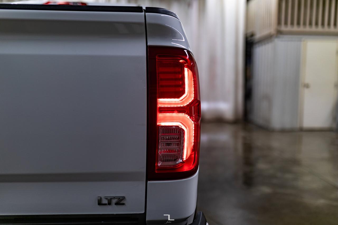 2018 Chevrolet Silverado 1500 4x4 Crew Cab LTZ Z71 Leather Roof Nav BCam Red Deer AB