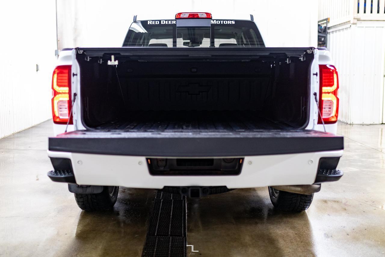 2018 Chevrolet Silverado 1500 4x4 Crew Cab LTZ Z71 Leather Roof Nav BCam Red Deer AB