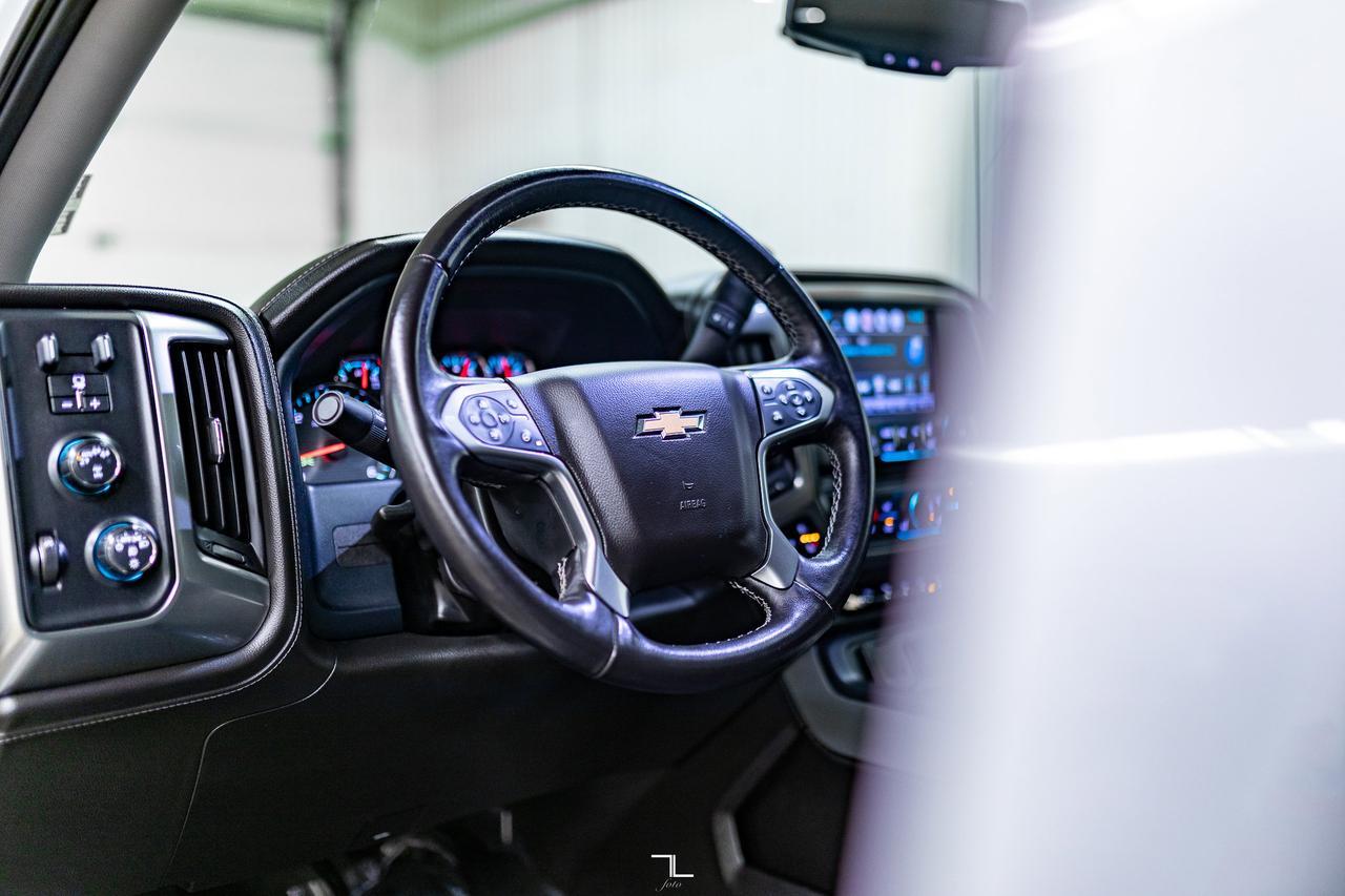 2018 Chevrolet Silverado 1500 4x4 Crew Cab LTZ Z71 Leather Roof Nav BCam Red Deer AB