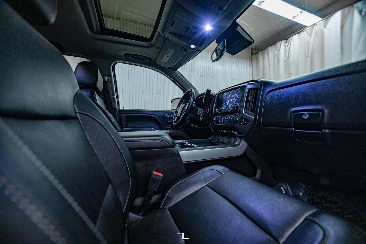 2018 Chevrolet Silverado 1500 4x4 Crew Cab LTZ Z71 Leather Roof Nav BCam Red Deer AB