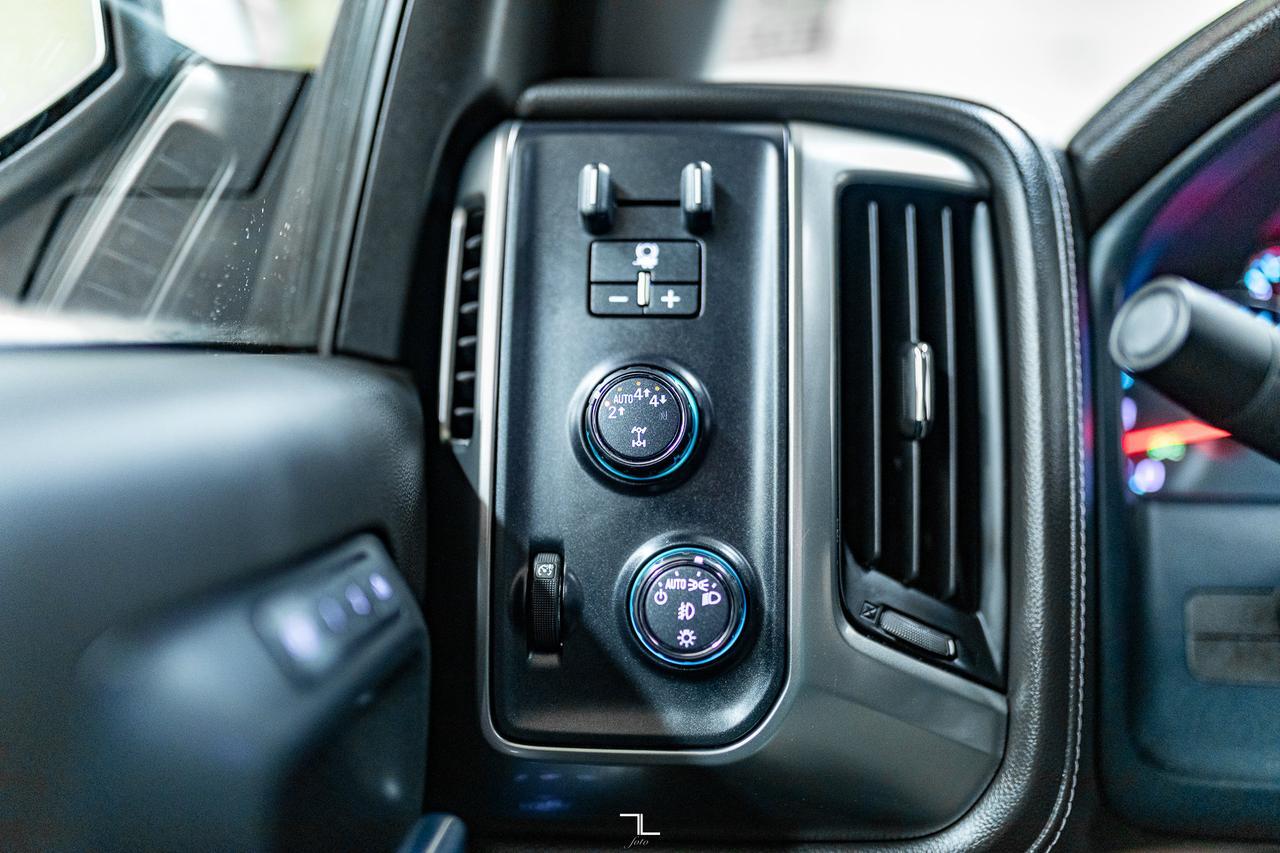 2018 Chevrolet Silverado 1500 4x4 Crew Cab LTZ Z71 Leather Roof Nav BCam Red Deer AB