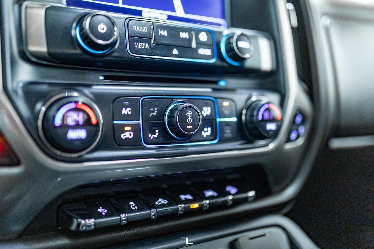 2018 Chevrolet Silverado 1500 4x4 Crew Cab LTZ Z71 Leather Roof Nav BCam Red Deer AB