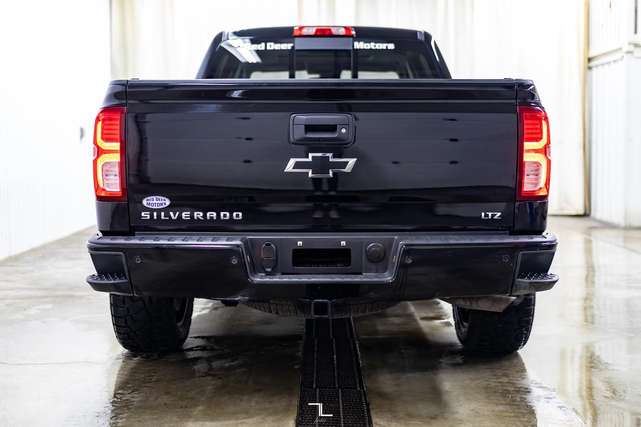2018 Chevrolet Silverado 1500 4x4 Crew Cab LTZ Z71 Leather Roof Nav Red Deer AB