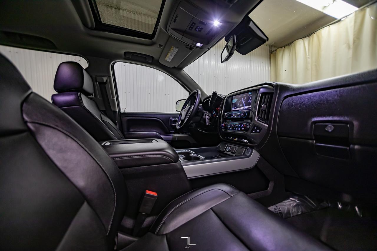 2018 Chevrolet Silverado 1500 4x4 Crew Cab LTZ Z71 Leather Roof Nav Red Deer AB