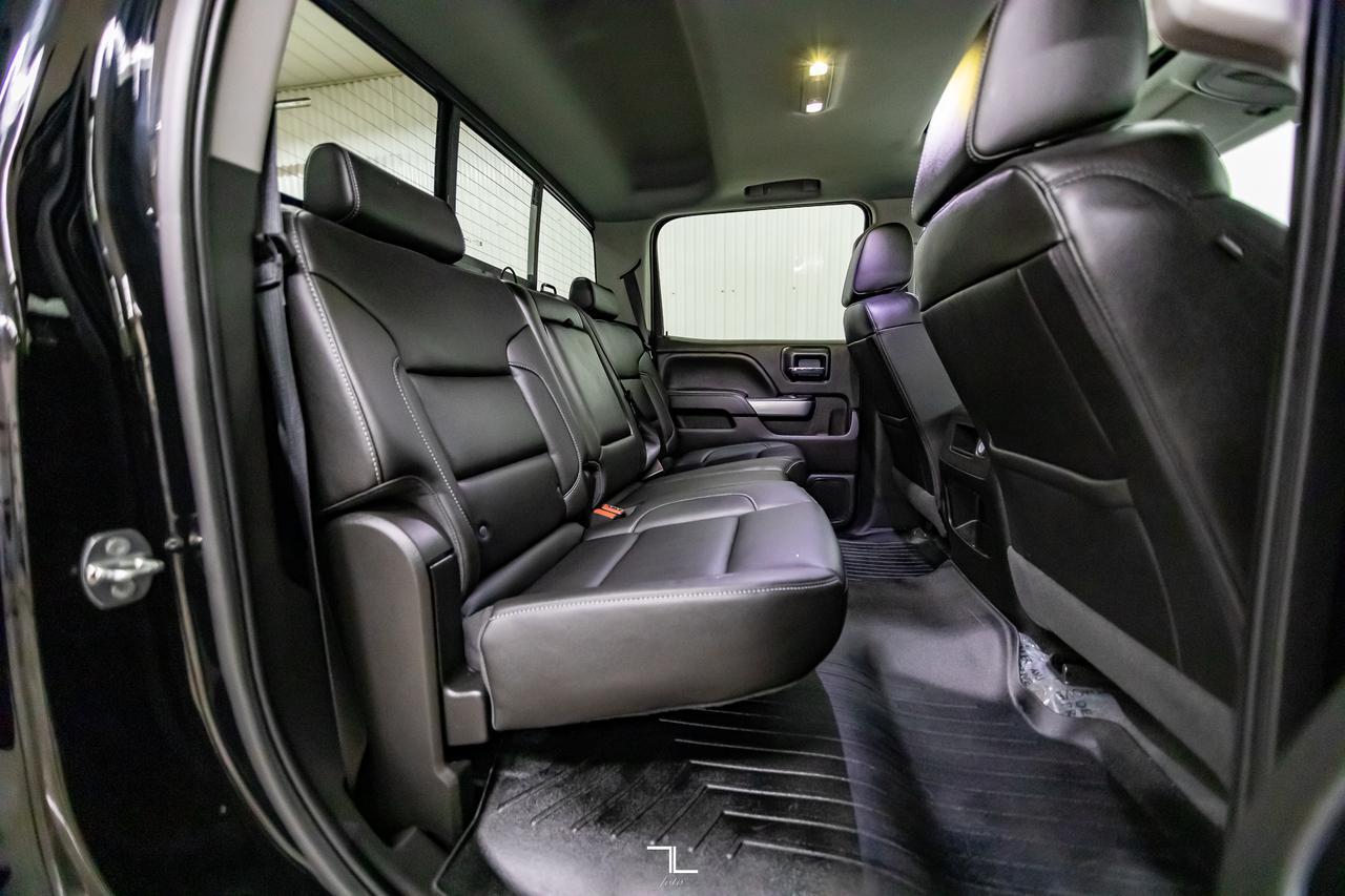 2018 Chevrolet Silverado 1500 4x4 Crew Cab LTZ Z71 Leather Roof Nav Red Deer AB