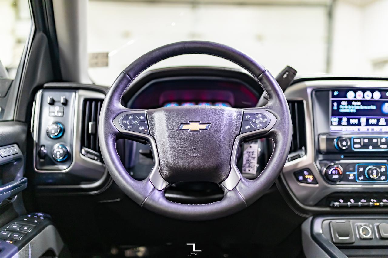 2018 Chevrolet Silverado 1500 4x4 Crew Cab LTZ Z71 Leather Roof Nav Red Deer AB