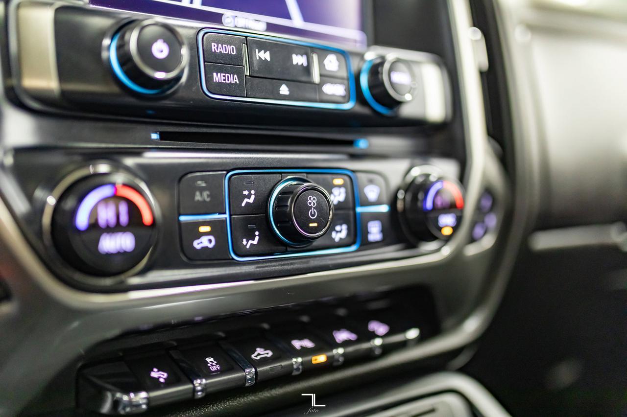 2018 Chevrolet Silverado 1500 4x4 Crew Cab LTZ Z71 Leather Roof Nav Red Deer AB