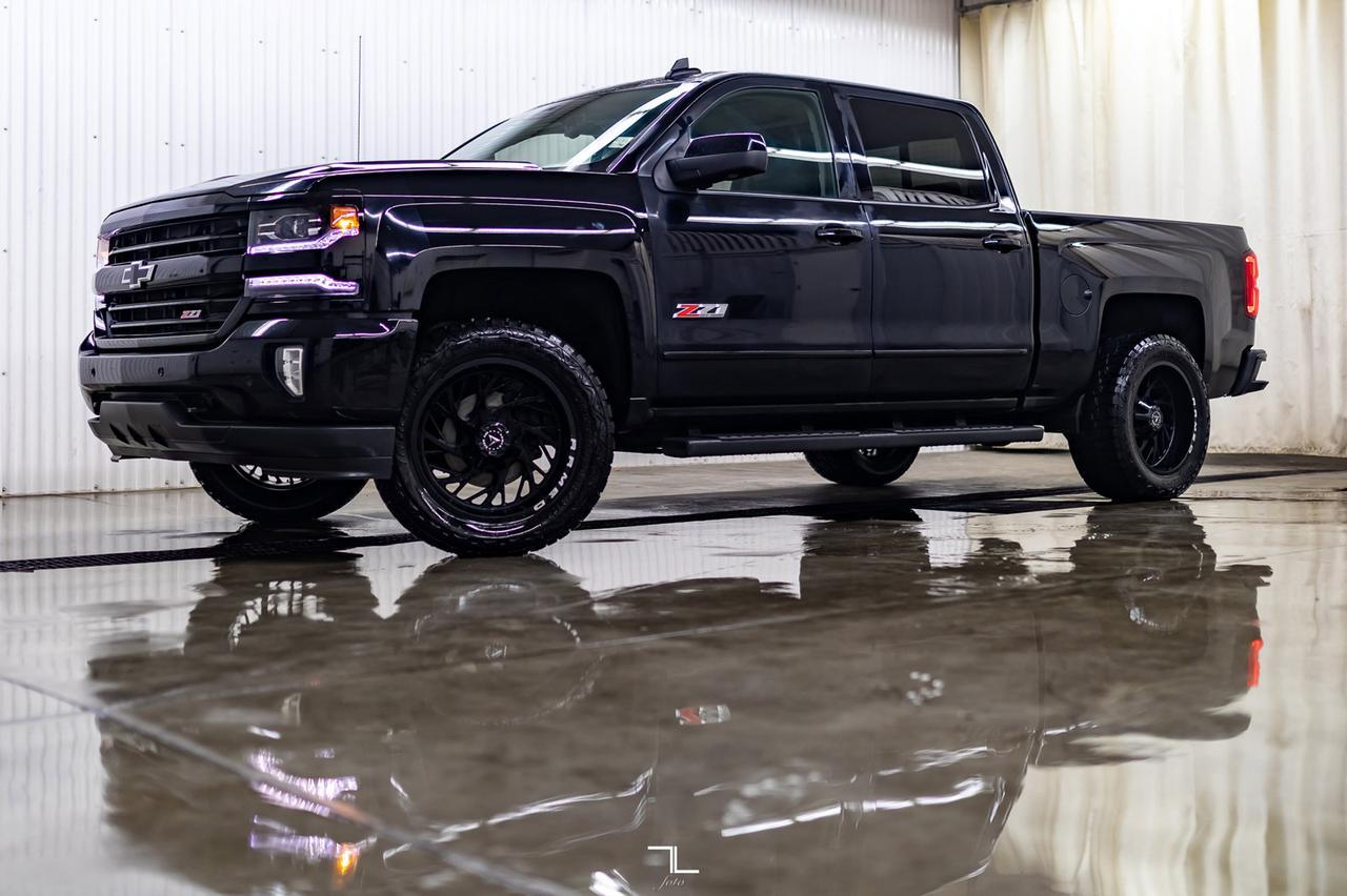 2018 Chevrolet Silverado 1500 4x4 Crew Cab LTZ Z71 Leather Roof Nav Red Deer AB