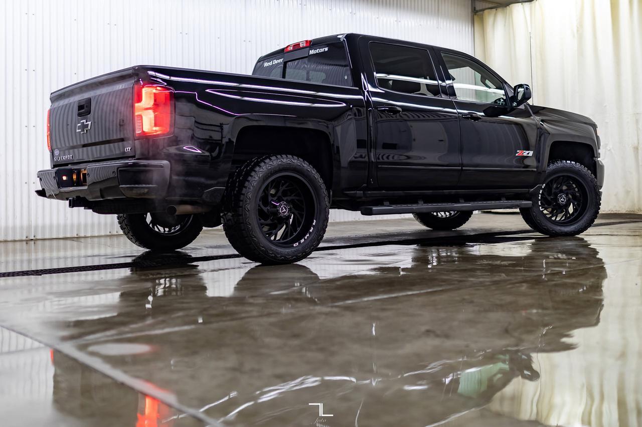 2018 Chevrolet Silverado 1500 4x4 Crew Cab LTZ Z71 Leather Roof Nav Red Deer AB