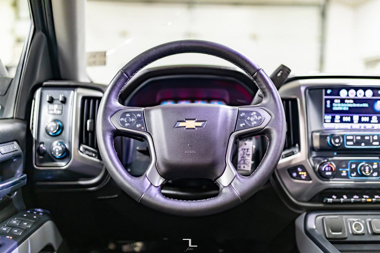 2018 Chevrolet Silverado 1500 4x4 Crew Cab LTZ Z71 Leather Roof Nav Red Deer AB