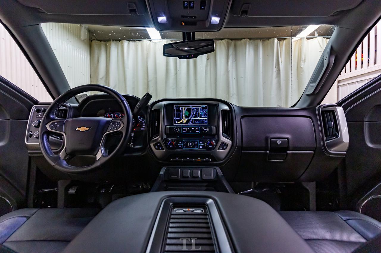 2018 Chevrolet Silverado 1500 4x4 Crew Cab LTZ Z71 Leather Roof Nav Red Deer AB