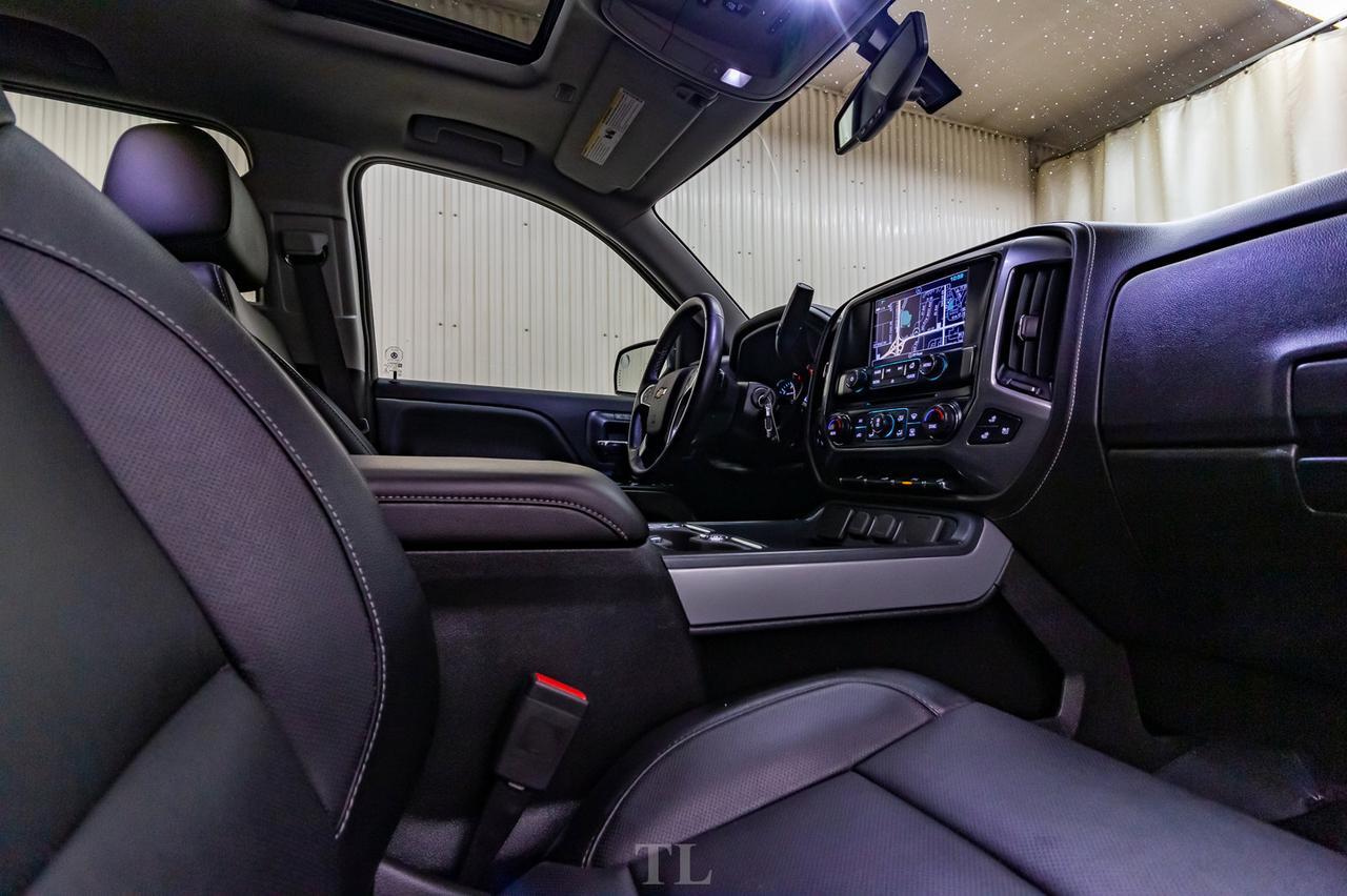 2018 Chevrolet Silverado 1500 4x4 Crew Cab LTZ Z71 Leather Roof Nav Red Deer AB