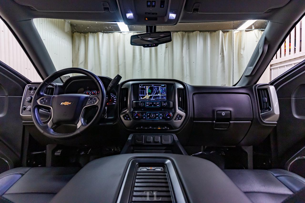 2018 Chevrolet Silverado 1500 4x4 Crew Cab LTZ Z71 Leather Roof Nav Red Deer AB