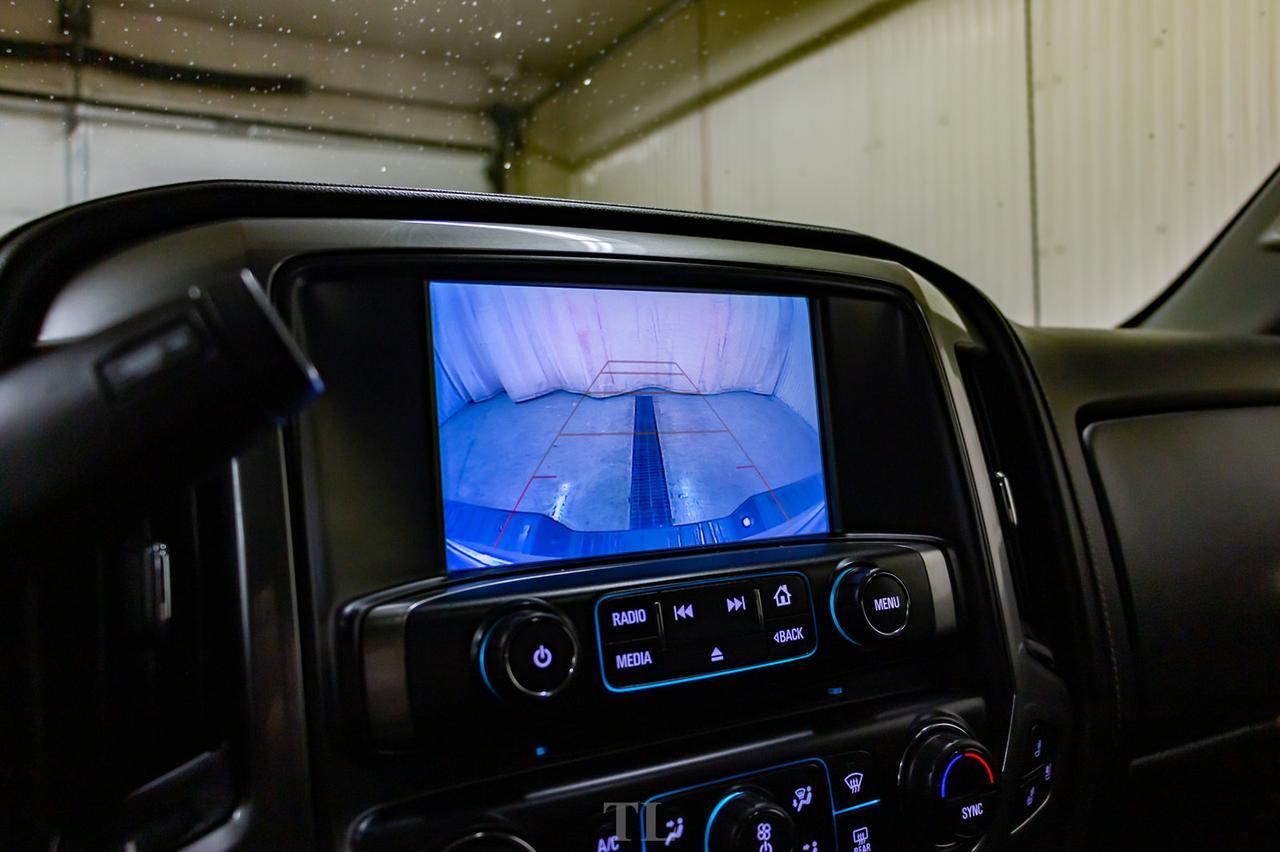 2018 Chevrolet Silverado 1500 4x4 Crew Cab LTZ Z71 Leather Roof Nav Red Deer AB