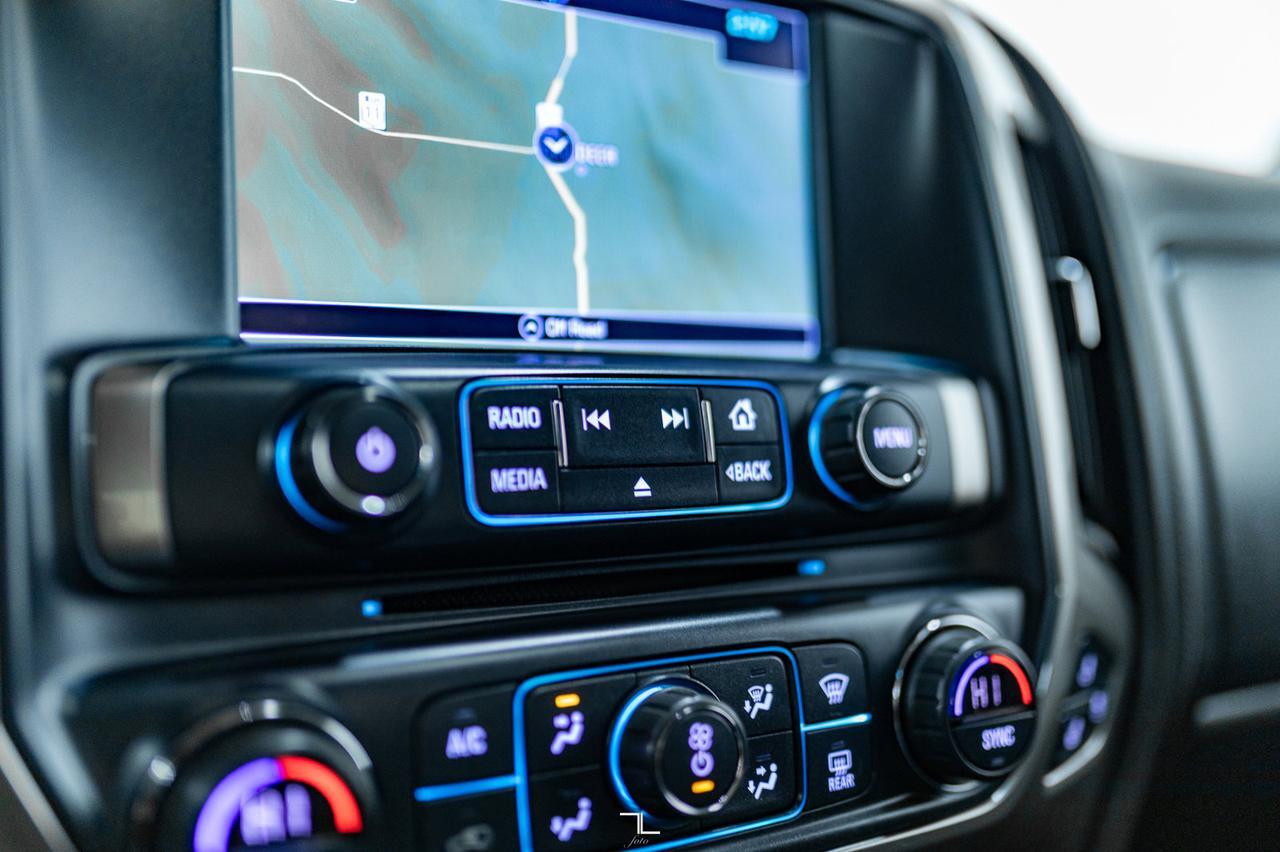 2018 Chevrolet Silverado 1500 4x4 Crew Cab LTZ Z71 Leather Roof Nav Red Deer AB